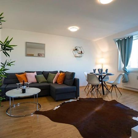 Stylish 2 Floor Penthouse • 15 Min To City Center Viena Exterior foto