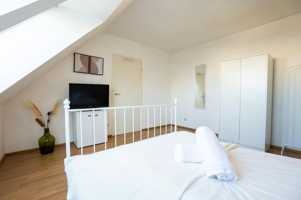 Stylish 2 Floor Penthouse • 15 Min To City Center Viena Exterior foto