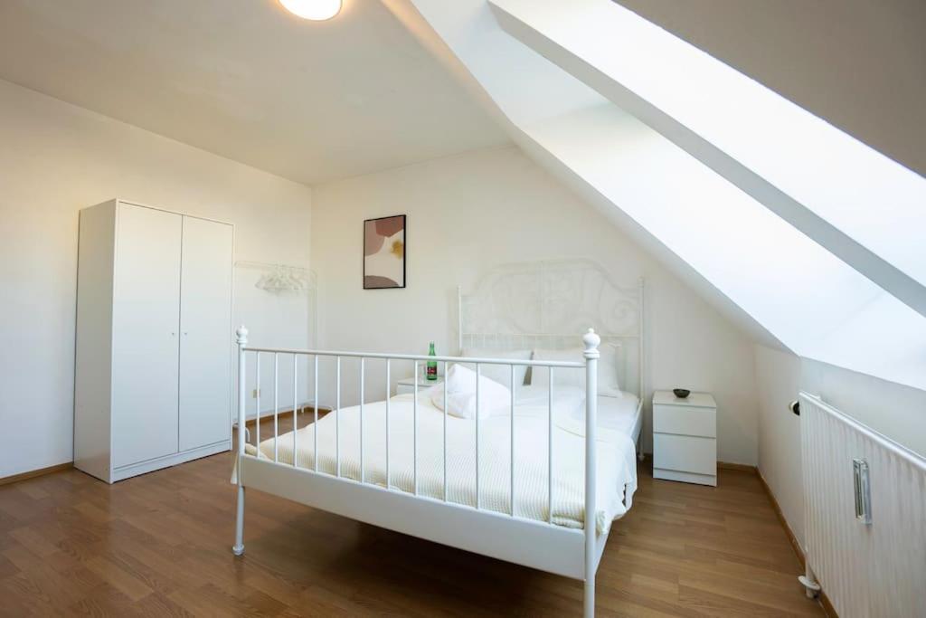 Stylish 2 Floor Penthouse • 15 Min To City Center Viena Exterior foto